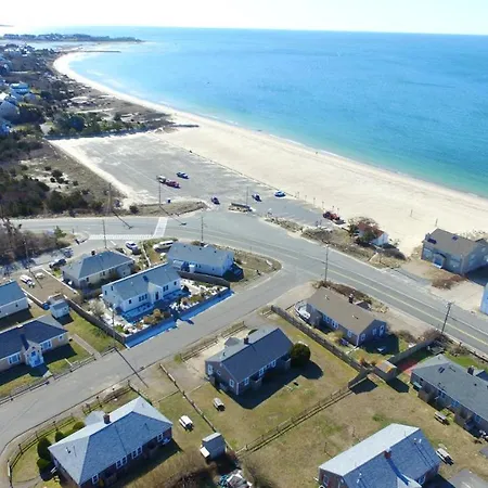 Modern Cape Cod Cottage Walk To Craigville Beach